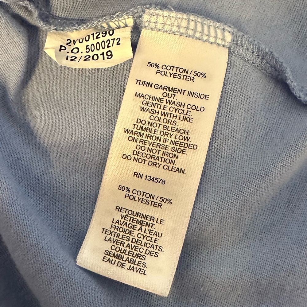 Vineyard Vines Skip Monday Blue Pineapple T-shirt Size M - Picture 4 of 4
